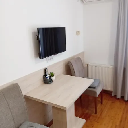 Atina Апартаменты *