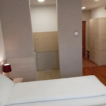 Atina Апартаменты