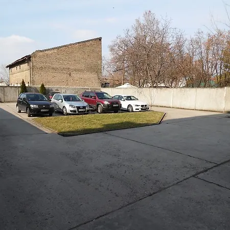 Atina Апартаменты