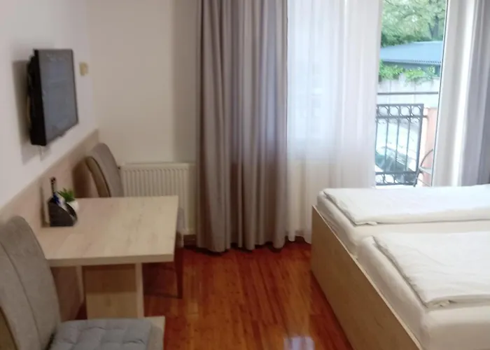 Atina سوبوتيتْسا